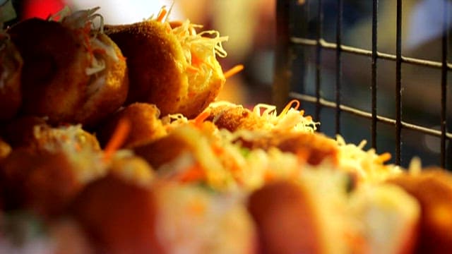 Salad bread with various vegetables