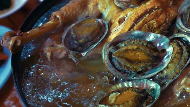 Boiling Chicken Soup with Abalone