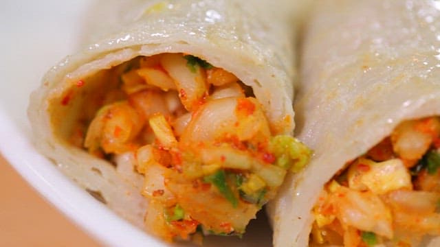 Buckwheat crepe with spicy cabbage filling