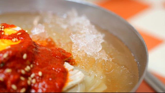 Wheat noodles with boiled egg and marinade