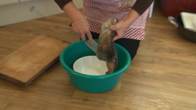 Person who extracts fish eggs