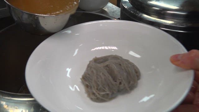 Process of making cold noodles