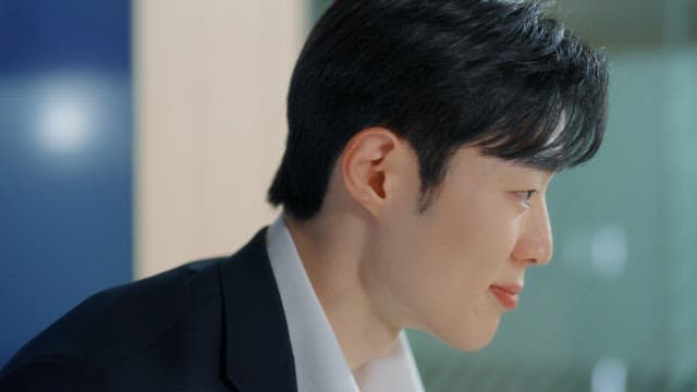 Man presenting in a meeting room