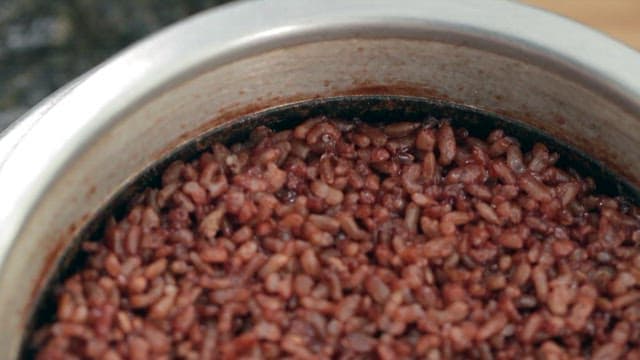 Brown rice cooked deliciously in a rice cooker