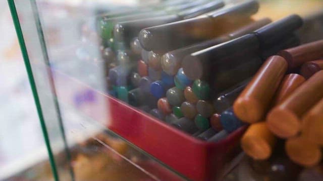Seals of Various Materials in the Storage Cabinet