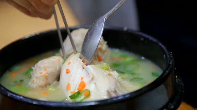 Ginseng chicken soup in a hot pot