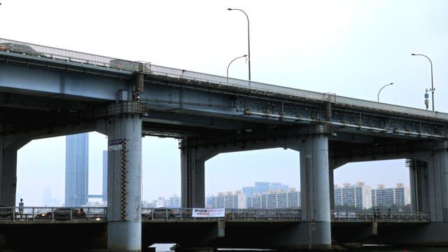 Overcast Day at City River Bridge