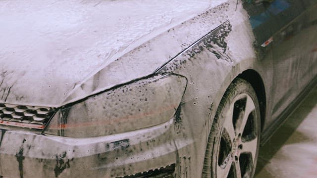 Washing Off Soap Foam from Car Surfaces during Car Wash