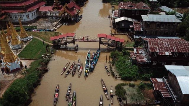Inle Lake in Myanmar with Buddha statues and water channels