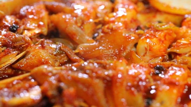 Spicy braised fish with radish and vegetables