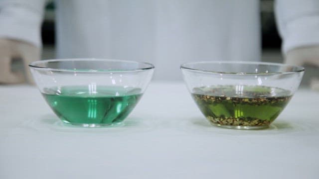 Experiments using liquid containing chemical indicators