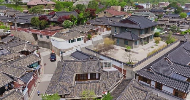 Bukchon Hanok Village with tourists