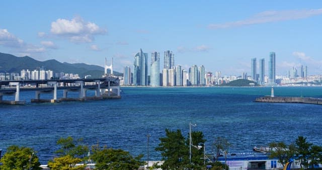 Busy scenery from day to night in the coastal city of Busan