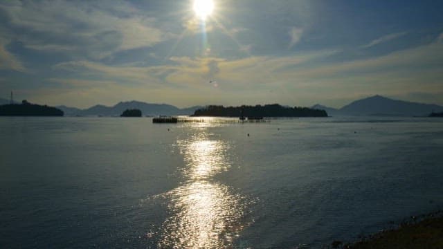 Peaceful seascape under a sunny sky