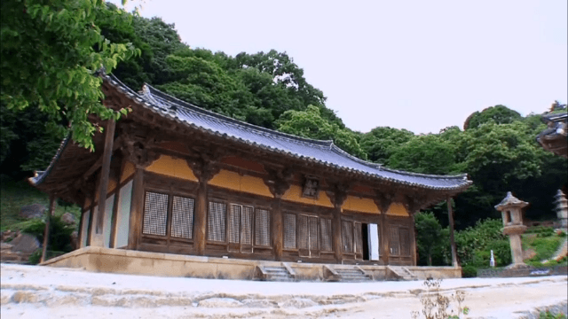Tranquil scenery of the Muryangsujeon Hall of Buseoksa Temple