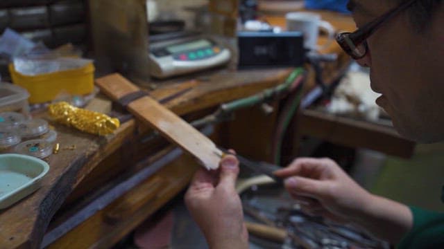 Artisan Crafting Ring in Workshop