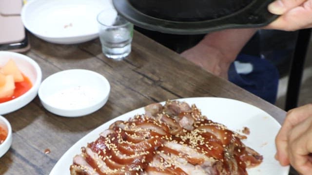 Appetizing pig's feet and sundae soup on the table