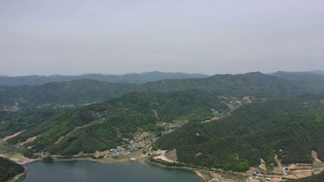 Island shaped like the Korean Peninsula located in Yanggu