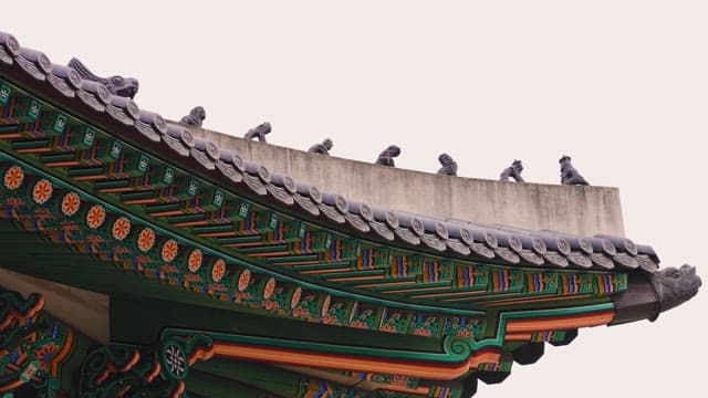 Gyeongbokgung Palace's splendid Dancheong and elaborate sculptures on the roof