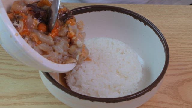 Marinated Crab Served with Meat with Rice
