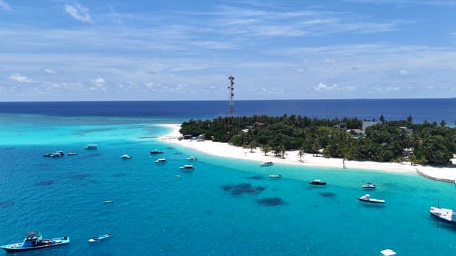 Fulidhoo island with clear blue waters