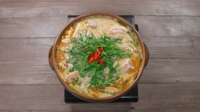 Nutritious duck soup with fresh vegetables