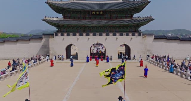 Traditional guard ceremony at Gyeongbokgung Palace