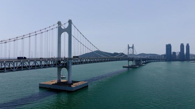 Busan's beautiful suspension bridge, Gwangan Bridge and cityscape