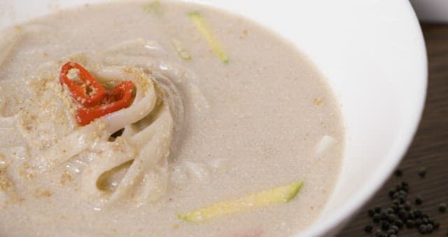 Perilla Seed Noodle Soup with Savory and Thick Soup