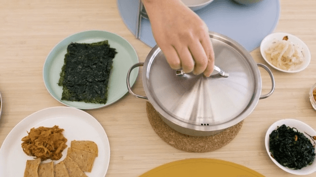 Meal Complete with Nutritious Soybean Paste Stew