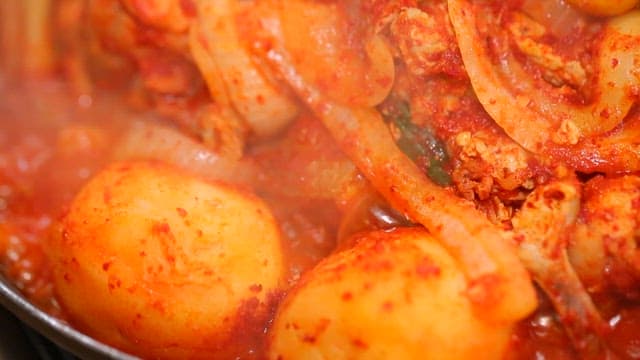 Spicy Stir-Fried Chicken Boiling Well