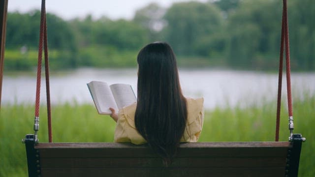 Relaxed Reading at Lakeside Park