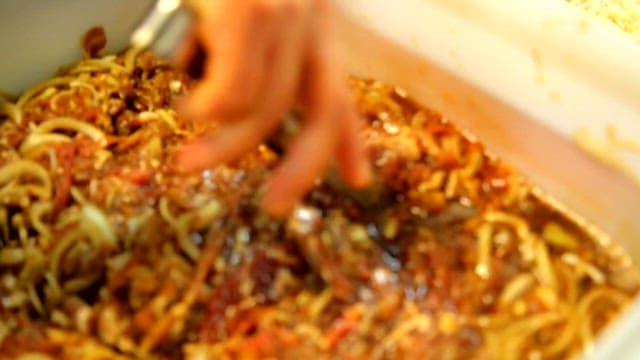 Process of making bulgogi hotpot