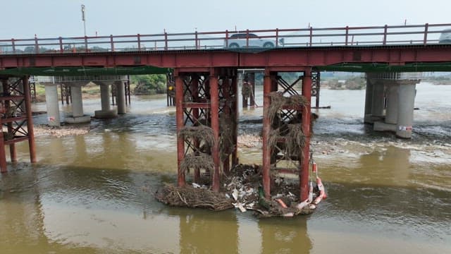 Garbage Remains on the Bridge Structure