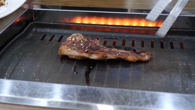 Grilling Lamb Chops on a Hot Grill