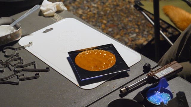 Making Dalgona by Melting Sugar