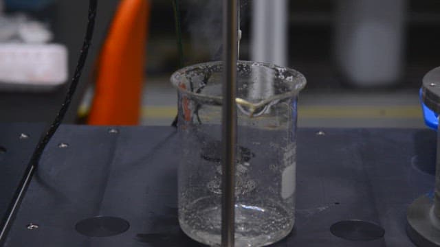Experiment with a steaming beaker in a lab