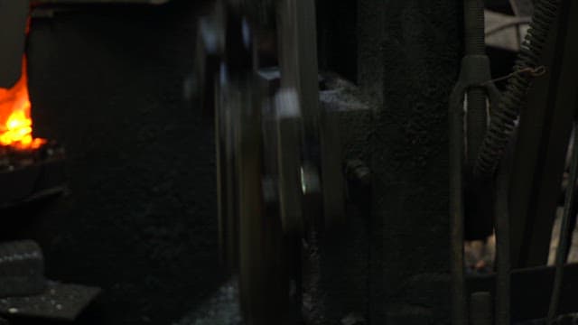 Dynamic machine operating in a factory