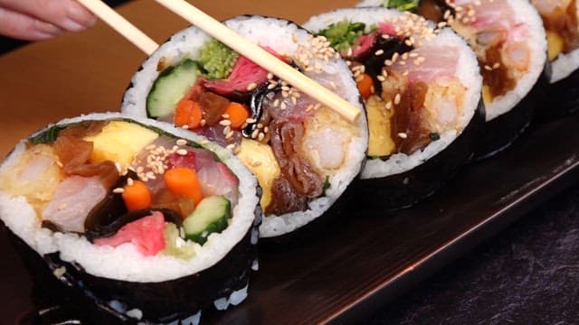 Kimbap with yellow tail