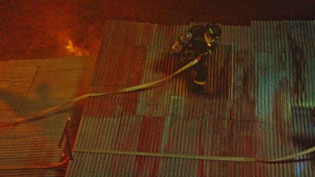 Firefighter Collapsed while Extinguishing a Ffire